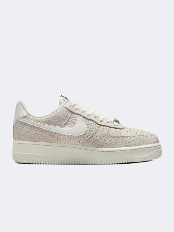 Nike Air Force 1 07 Premium Women Lifestyle Shoes Phantom/Sail/Silver